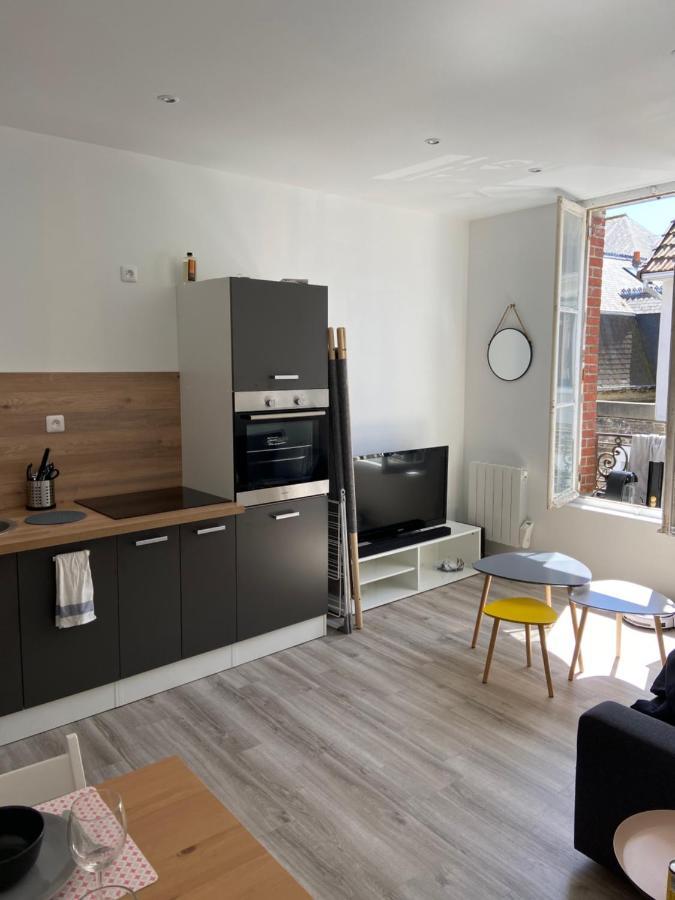 Cosy Flat Carteret - Appartement Centre Bourg - 4 Personnes بارنفيل-كارتريت المظهر الخارجي الصورة