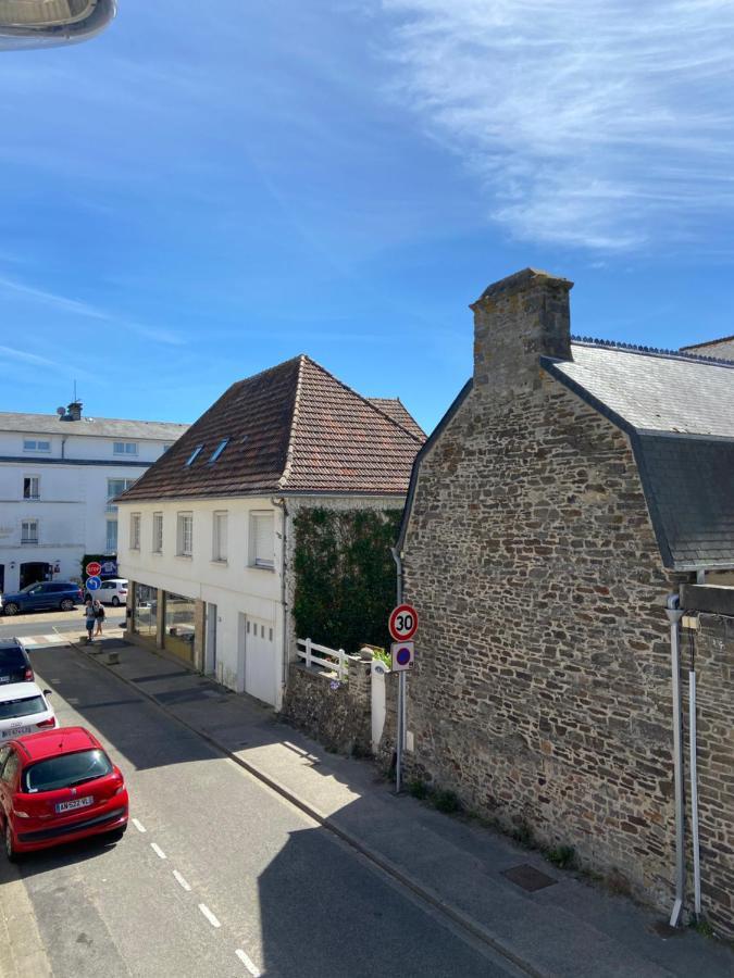 Cosy Flat Carteret - Appartement Centre Bourg - 4 Personnes بارنفيل-كارتريت المظهر الخارجي الصورة